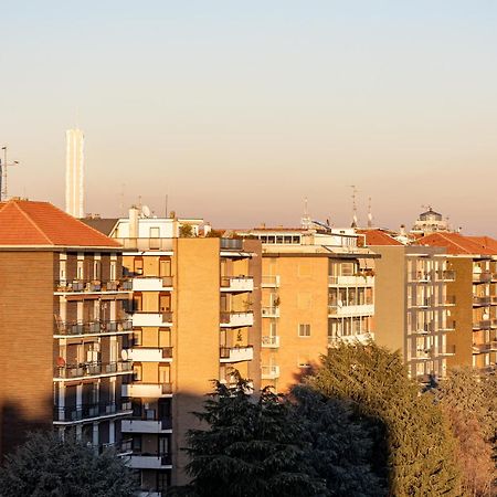 Beplace Apartments In Primaticcio Милано Екстериор снимка